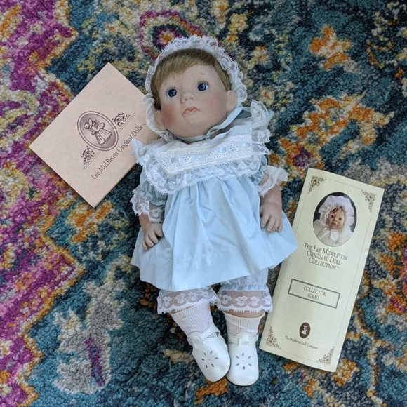 lee middleton doll collection